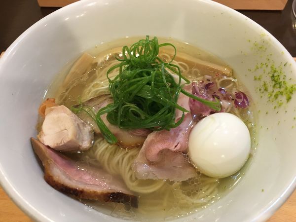 「特製塩そば＋焼売」@開運橋通 ふじ原の写真