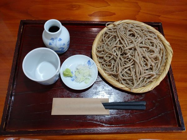 「田舎（950円）＋大盛り（300円）」@手打ち十割そば 蕎都の写真