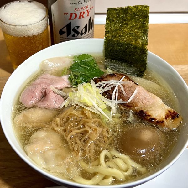 「特製塩らーめん＋ビンビール（小瓶）」@らーめん亭 ひなり竜王の写真