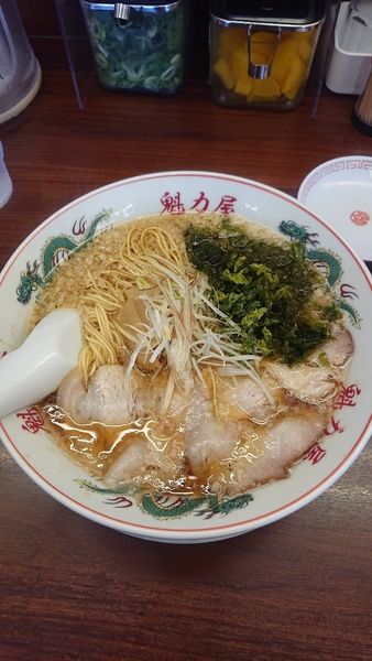「あご煮干し背脂」@ラーメン魁力屋 草加店の写真