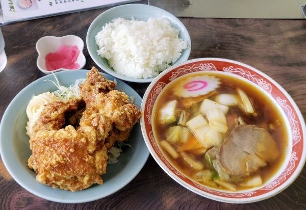 「鶏からあげセット（大黒らーめん）1220円」@めん屋大黒 笠原店の写真