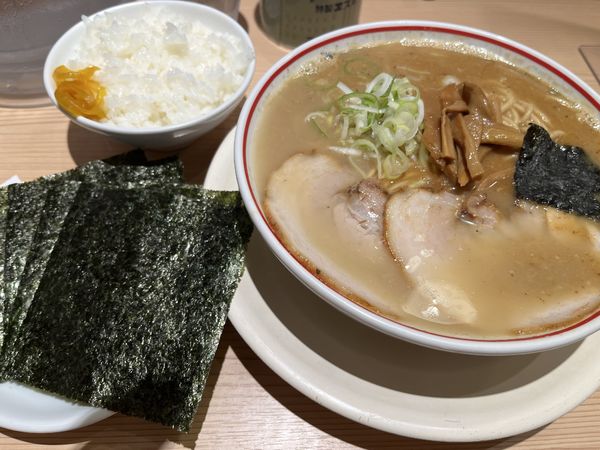 「濃厚とろりそば海苔　ライス」@東京煮干し らーめん 玉 東京駅店の写真