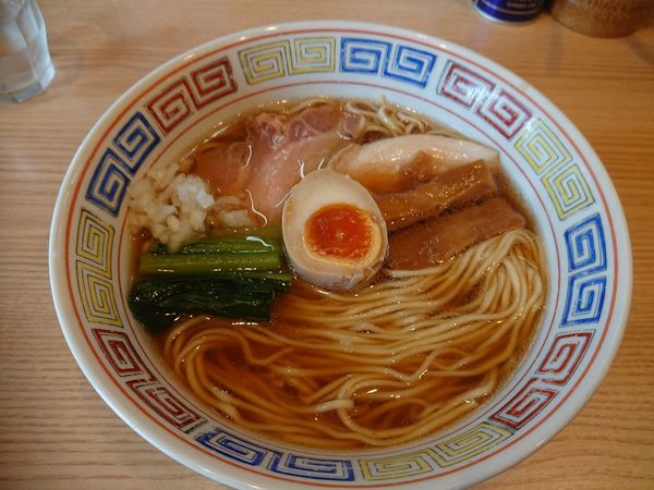 「醤油ラーメン」@ほっこり中華そば もつけの写真
