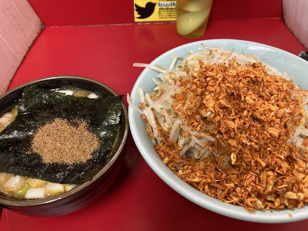 「つけめん＋ピリ辛あげネギ」@ラーメン二郎 新宿歌舞伎町店の写真