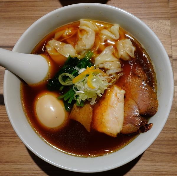 「わんたんめん＋半熟煮卵＋生ビール」@麺や 豊の写真