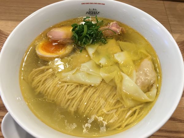 「塩ワンタン麺」@HOME らーめんの写真