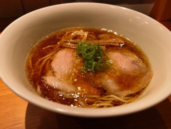 「醤油らぁめん」@麺 ふじさきの写真