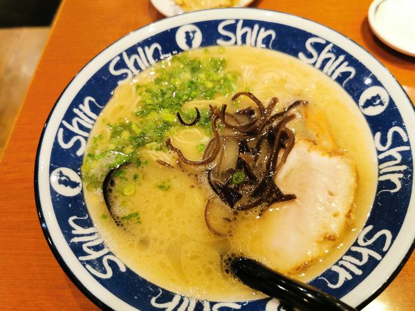 「ランチセットC 　ラーメン」@博多ラーメン ShinShin 博多デイトス店の写真