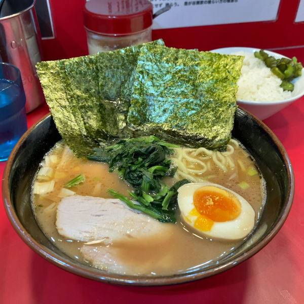 「特製らーめん￥800＋ライス￥0」@らーめん 谷瀬家 新橋店の写真