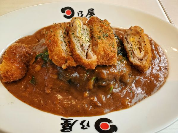 「限定1・ミルフィーユかつ・ほうれん草・七分盛り」@日乃屋カレー 横浜石川町店の写真