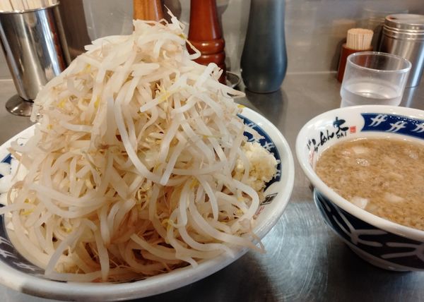 「つけ麺＋玉ねぎ」@ラーメン大 堀切店の写真