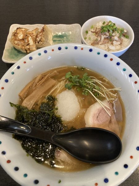 「あっさりラー麺（セット1000円）」@麺や うしおの写真