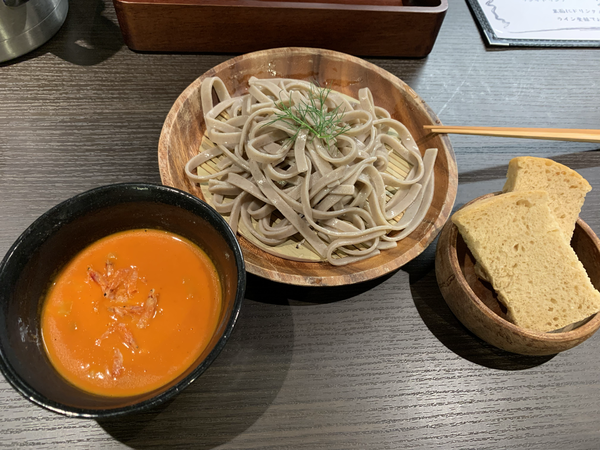 「海老とトマトクリームつけ蕎麦(1000円)」@KAMO DINER 炭次郎 五反田店の写真