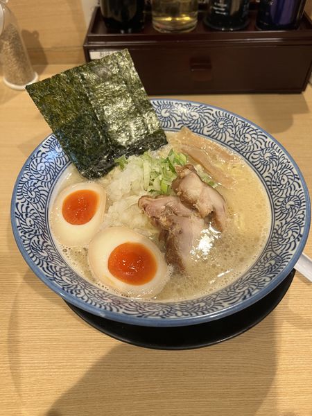 「濃厚鶏白湯ラーメン」@麺匠 道玄家の写真