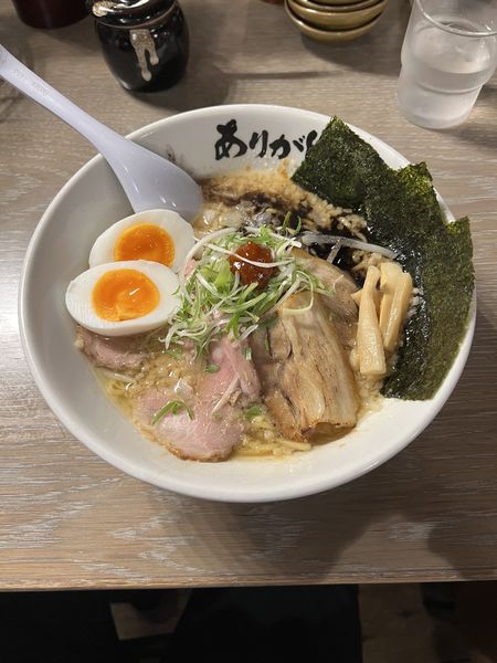 「特製ラーメン」@野方ホープ 中目黒店の写真