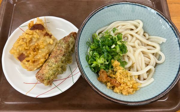 「ぶっかけ（1玉）+高野豆腐天+磯部ちくわ天」@上原屋本店の写真