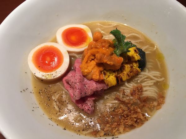 「【限定】青森・嶽きみ（とうもろこし）冷やしらぁ麺＋生雲丹」@酒肴場 屯の写真