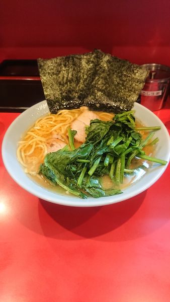 「ラーメン　固め　油多め」@横浜家系ラーメン 黄金家の写真
