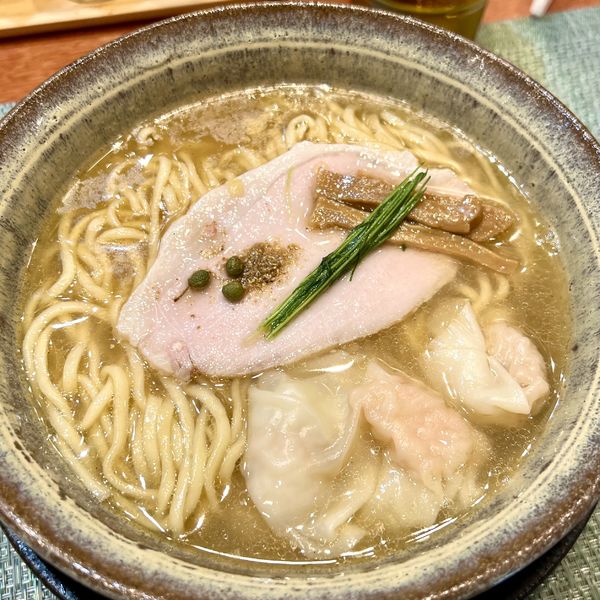 「ワンタン塩ラーメン」@らーめん 梶原の写真