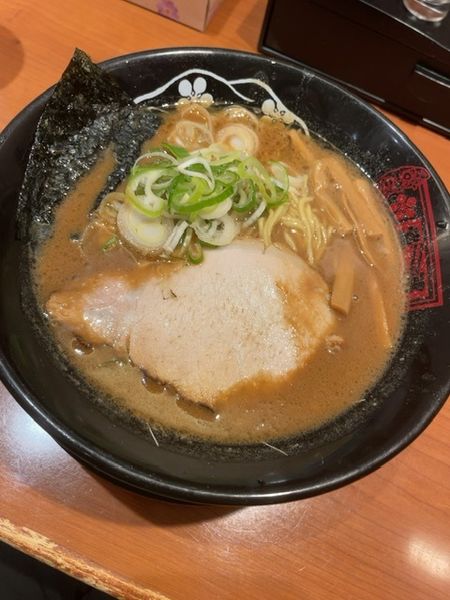 「濃厚中華そば　950円」@金澤濃厚中華そば 神仙 東京ラーメンストリート店の写真