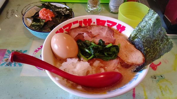 「味噌ラーメン８００円＋味付け玉子１００円&ノリ明太飯１００円」@ハイデン.コッコFACTORYサマンサ・タマサの写真