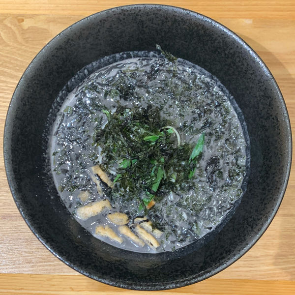「ネオブラック胡麻ラーメン」@発酵ラーメンizuruの写真