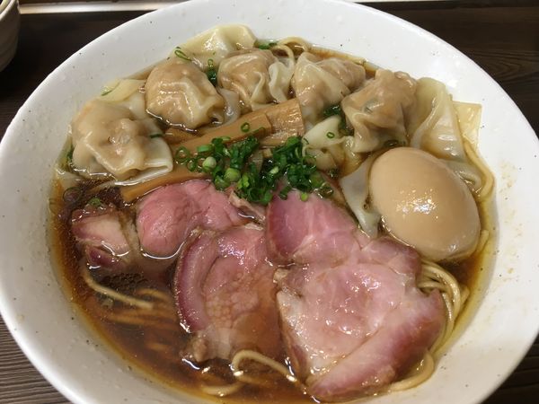 「特製中華そば」@中華そば さわの写真