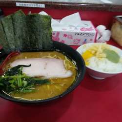 ラーメン普通+ライス