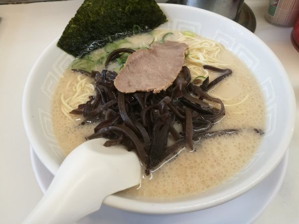 「ラーメン550円」@博多天神 新橋1号店の写真