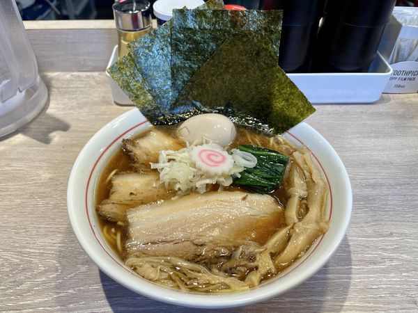 「サッポロラガービール 赤星 中瓶 → 特製中華そば」@中華そば マルキ食堂の写真