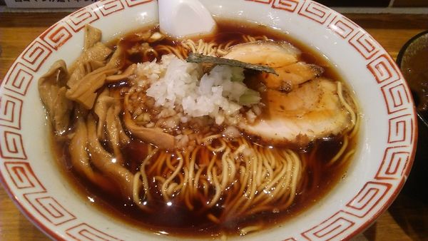 「中華そば 650円＋ミニ牛たんカレー 300円」@中華そば専門店 八王子らーめん よしだの写真