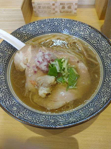 「金目鯛中華そば」@地鶏と蟹 中華そば 榊の写真