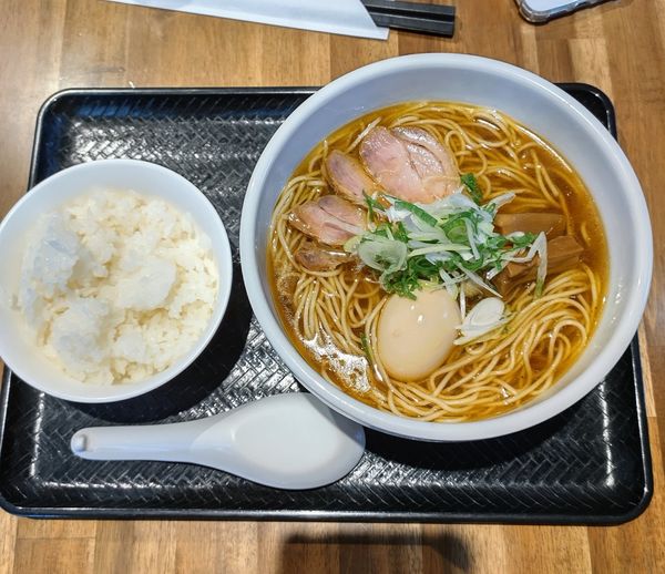 「ラーメン醤油 昼サービスライス」@中華麺酒家 彩華の写真