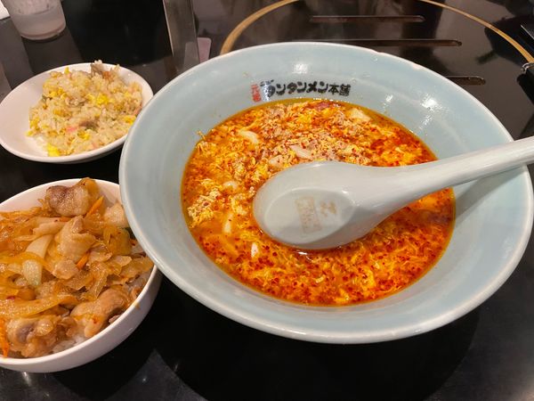 「タンタンメン + Bセット」@元祖ニュータンタンメン本舗イソゲン 南加瀬の写真