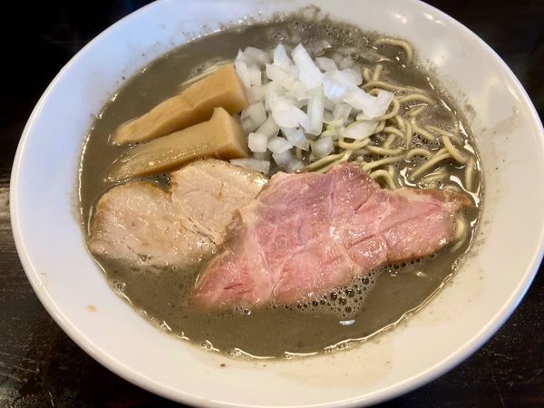 「濃厚煮干しそば(大盛) 930円」@ラーメン屋 ステイゴールドの写真