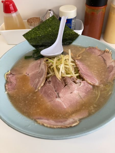 「ねぎチャーシューメン（並）　970円」@◯つばき食堂の写真