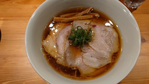 「チャーシュー醤油らぁめん＋チャーシューご飯」@麺 ふじさきの写真