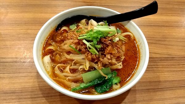 「小担々刀削麺(海鮮チャーハンのとランチセットで980円)」@刀削麺 龍の写真