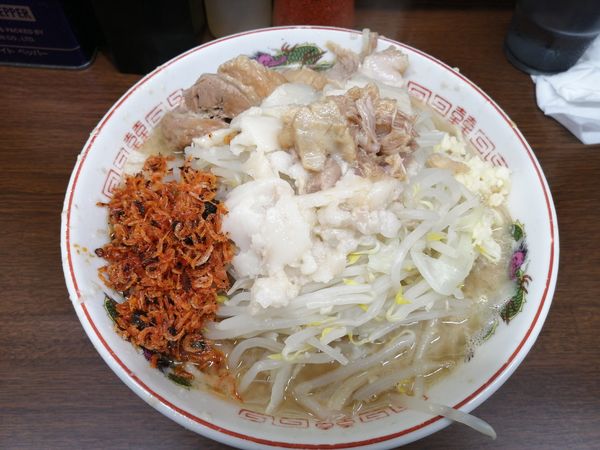 「小ラーメン　830円　エビッチョラー油100円」@ラーメン二郎 横浜関内店の写真