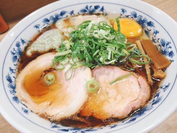 「ラーメン 雲呑②」@覆めん 花木の写真