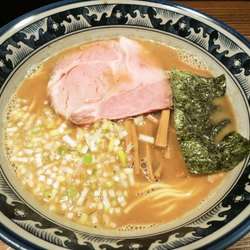 らーめん（750円）