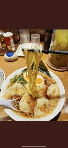 「月見肉ワンタン麺」@丸源ラーメン 大磯店の写真
