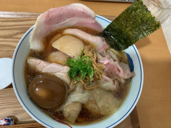 「特製醤油らーめん1400円」@らーめん亭 ひなり竜王の写真