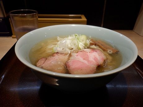 「手打ち麺　中華そば」@まるえ中華そばの写真