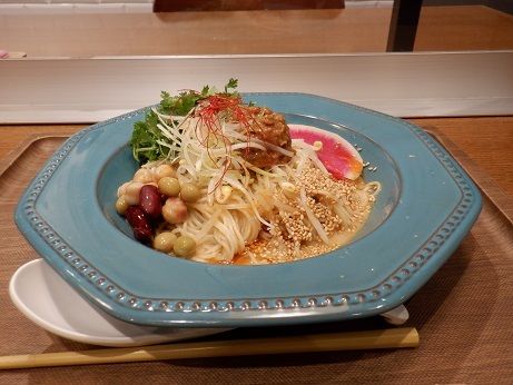 「汁なしたんたん麺　小麦麺」@T'sたんたん 池袋店の写真