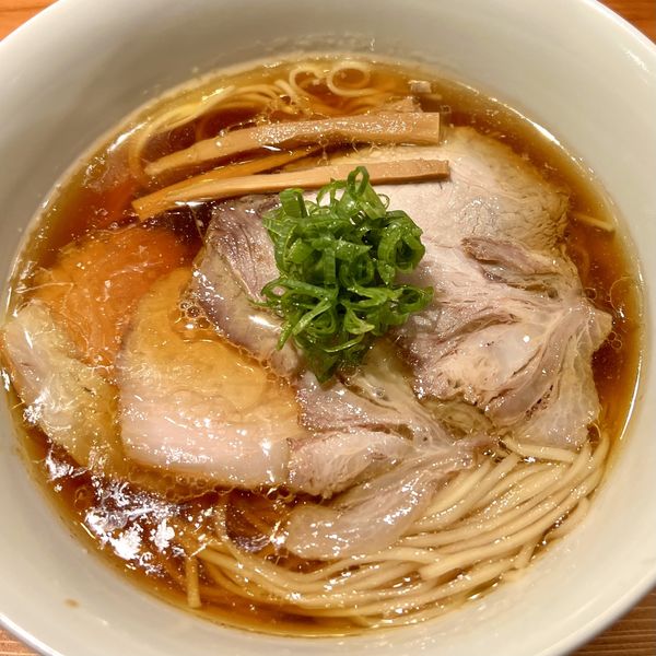 「チャーシュー醤油らぁめん」@麺 ふじさきの写真