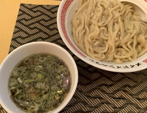 「艶つけ麺　大盛」@メイドインヘブンの写真