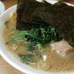 サービス品 ラーメン＋半ライス＋のり増 1200円