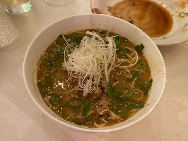 「葱胡麻痺れ麺800円」@ネギッチン ネギネギ 辻堂店の写真