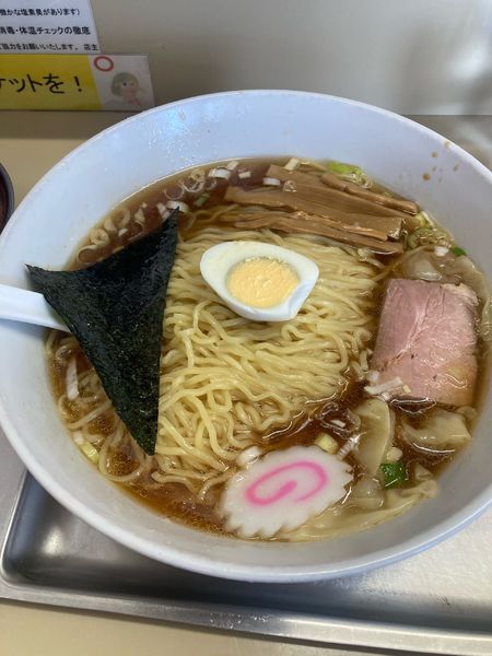 「ワンタン麺(950円）」@中華そば 大咲の写真